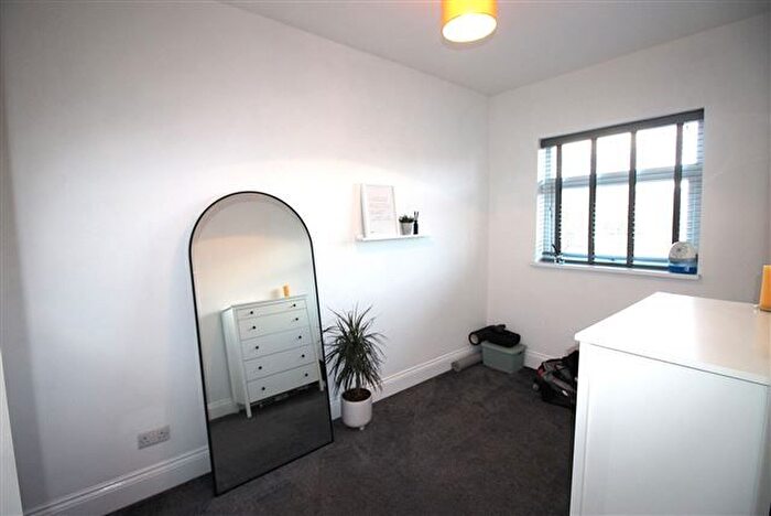 2 Bedroom End Of Terrace House To Rent In Robin Lane, Beighton, Sheffield, S20