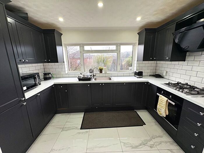 4 Bedroom Detached Bungalow To Rent In Rutherford Street, Exeter, EX2