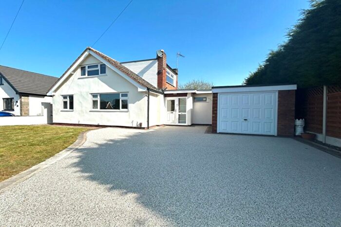 3 Bedroom Detached House For Sale In Osmaston Road, Stourbridge, DY8