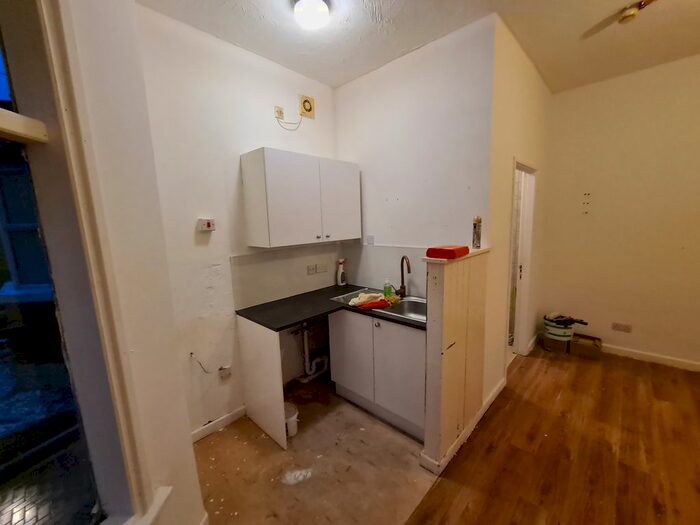Studio To Rent In Rowley Street, Walsall, West Midlands, WS1