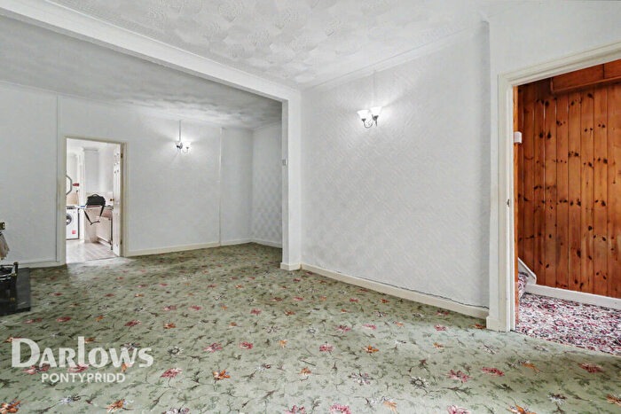 3 Bedroom Terraced House For Sale In Scarborough Road, Pontypridd, CF37