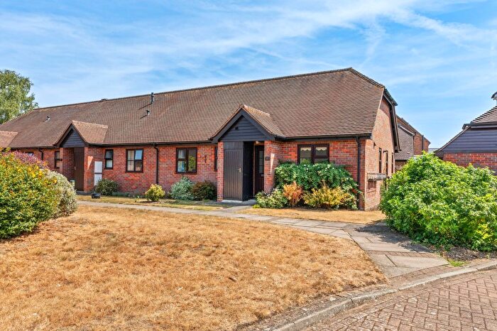 2 Bedroom Bungalow For Sale In The Homestead, Thame, OX9