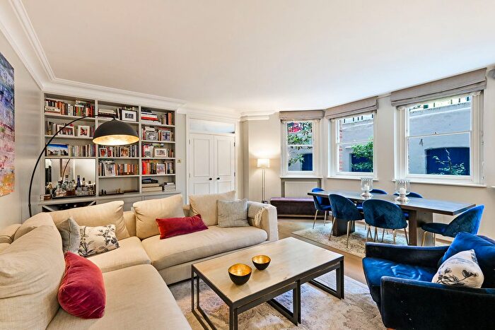 3 Bedroom Flat To Rent In Barkston Gardens, London, SW5