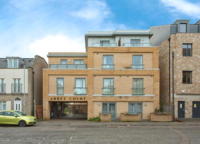 Studio For Sale In Abbey Court, Cambridge, CB1