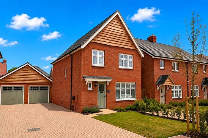 2 Bedroom Detached House For Sale In Haddenham, Buckinghamshire, HP17