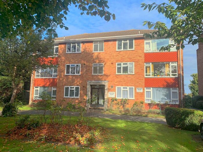2 Bedroom Flat To Rent In Beddington Gardens, Wallington, SM6