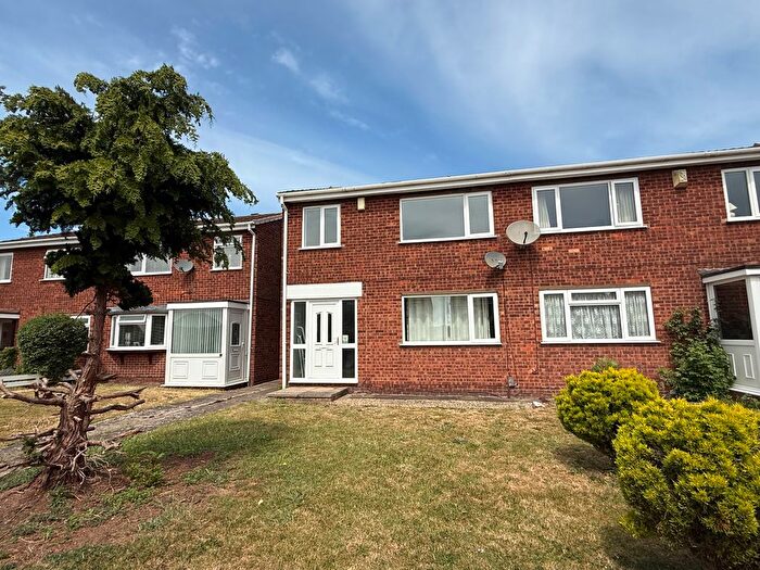 3 Bedroom Semi-Detached House To Rent In Shirley Walk, Tamworth, B79