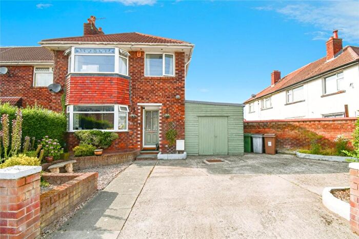 3 Bedroom End Of Terrace House For Sale In Broadway, Greasby, Wirral, CH49