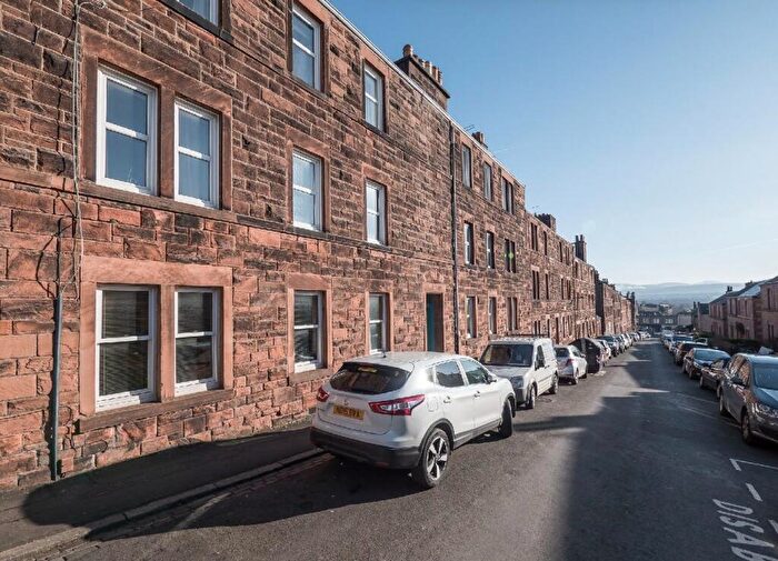 2 Bedroom Flat To Rent In Victor Park Terrace, Edinburgh, EH12