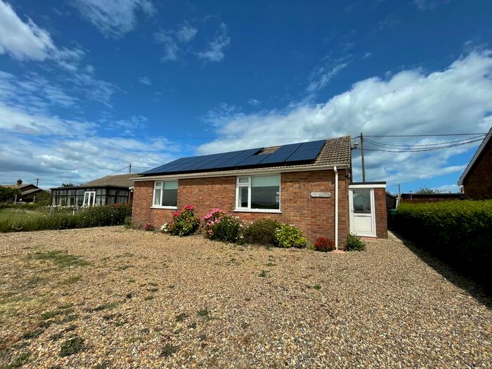 2 Bedroom Bungalow To Rent In Ostend Place, Walcott, Norwich, NR12