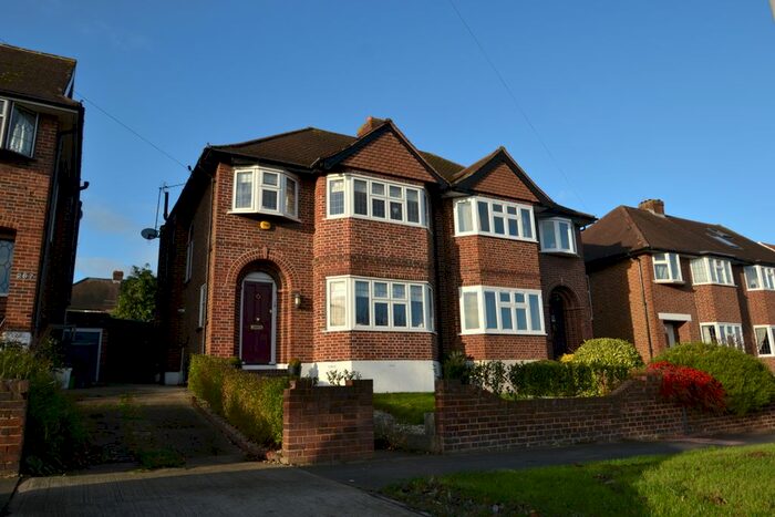 3 Bedroom Semi-Detached House To Rent In Raeburn Avenue, Berrylands, Surbiton KT5
