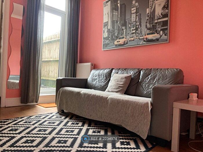 3 Bedroom Terraced House To Rent In Humber Road, Coventry, CV3