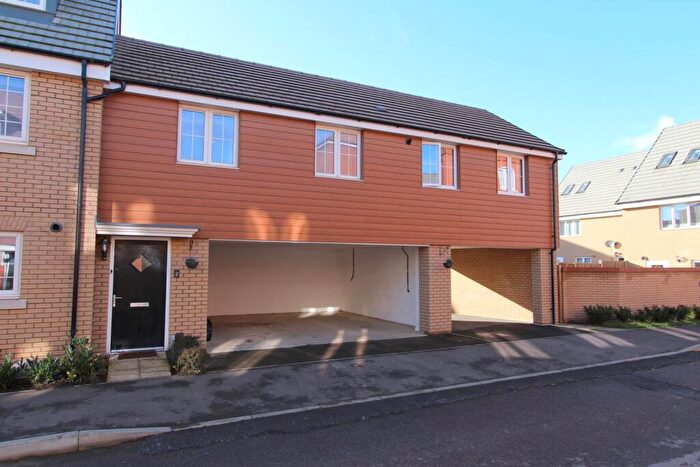 2 Bedroom Maisonette To Rent In Copia Crescent, Leighton Buzzard, LU7