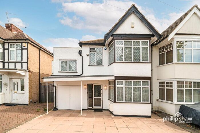 4 Bedroom Semi-Detached House For Sale In Kingshill Avenue, HA3