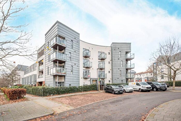 1 Bedroom Flat For Sale In Tranquil Lane, Rayners Lane, Harrow, HA2