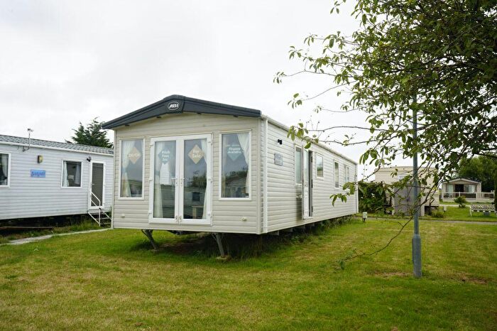2 Bedroom Park Home For Sale In Pegwell Bay Holiday Park, CT11