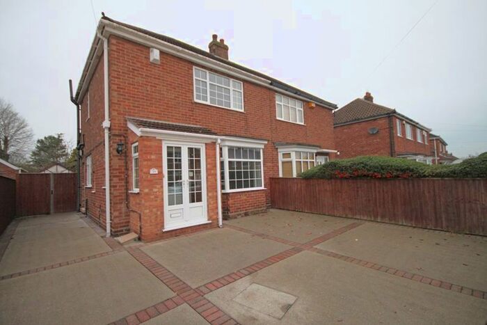 2 Bedroom Semi-Detached House To Rent In Drake Avenue, Grimsby DN32