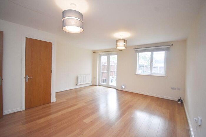 3 Bedroom Terraced House To Rent In Skippetts Gardens, Basingstoke, RG21