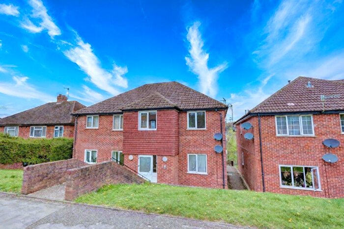 1 Bedroom Flat To Rent In Herbert Road, High Wycombe, Buckinghamshire, HP13