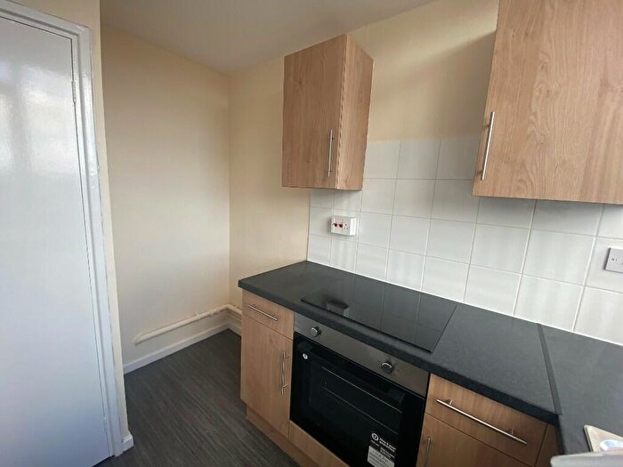3 Bedroom Flat To Rent In Pytchley House, Browns Green, Birmingham, B20