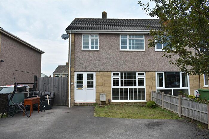 3 Bedroom Semi-Detached House To Rent In Badminton Road, Coalpit Heath, Bristol, Gloucestershire, BS36