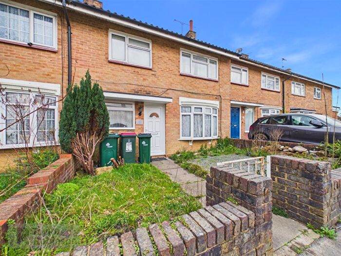 3 Bedroom Property To Rent In Dower Walk, Crawley, RH11