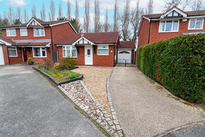 2 Bedroom Bungalow For Sale In Rowan Close, Winsford, CW7