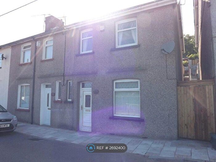 3 Bedroom End Terrace House To Rent In Ashfield Road, Newbridge, Newport, NP11