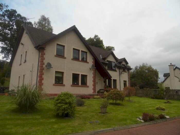 2 Bedroom Flat To Rent In Cattermills, Croftamie, Glasgow, G63