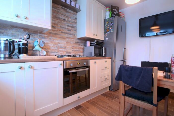 1 Bedroom Flat To Rent In Buxton Court, Thoresby Street, Angel, N1