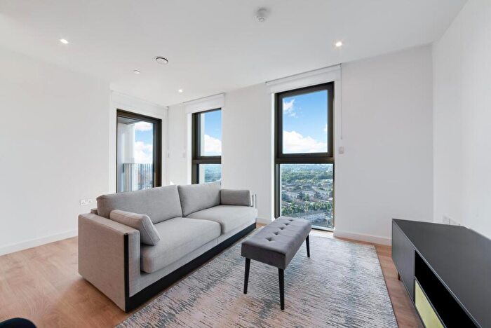 1 Bedroom Apartment To Rent In One Thames Quay, E14
