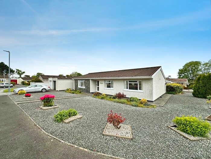3 Bedroom Detached Bungalow For Sale In Tregenna Fields, Camborne, TR14