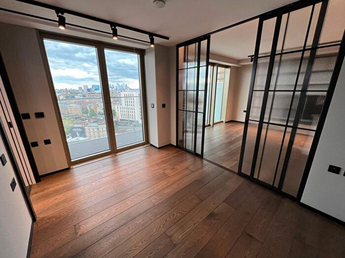 1 Bedroom Flat To Rent In Hewett Street, London, EC2A