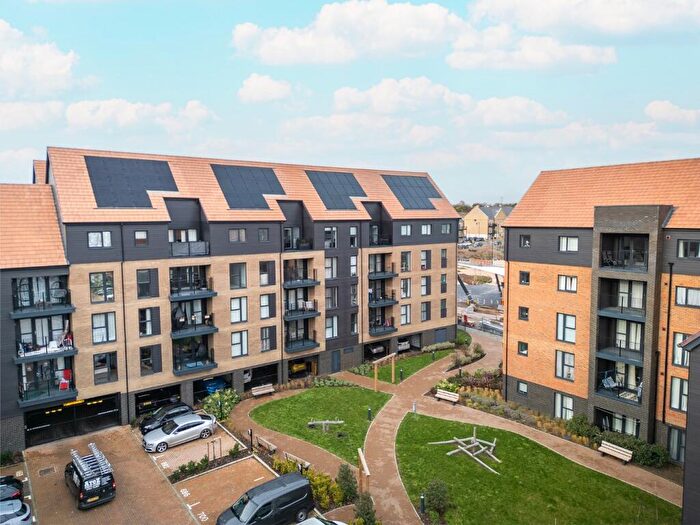 2 Bedroom Apartment For Sale In Rixson Road, Weldon, Ebbsfleet Valley, Swanscombe, Kent, DA10