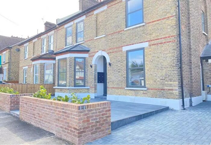 1 Bedroom Flat To Rent In Selby Road, London, SE20