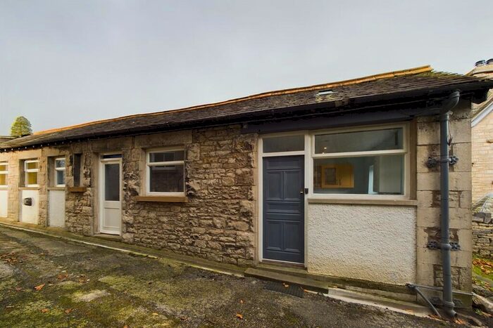 1 Bedroom Semi-Detached Bungalow To Rent In Burneside Road, Kendal, Cumbria, LA9