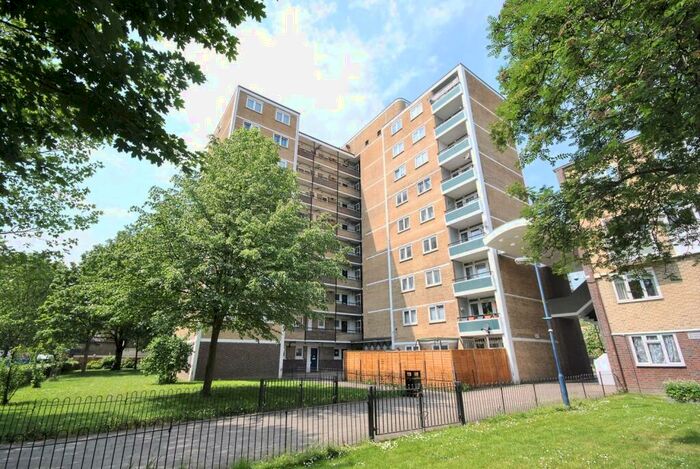 2 Bedroom Flat To Rent In Opal Street London, SE11