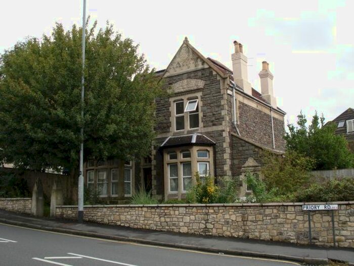 1 Bedroom Flat To Rent In Priory Road, Knowle, BS4