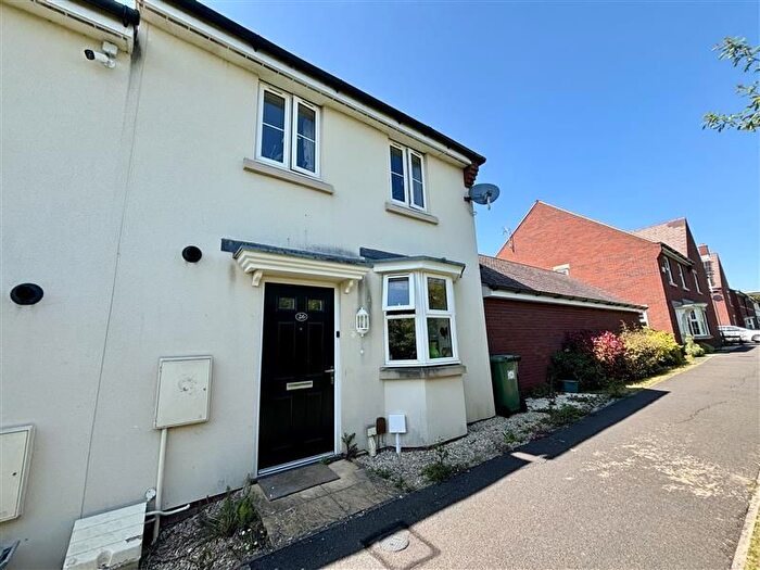 3 Bedroom Property To Rent In Hunts Grove Drive, Gloucester, GL2