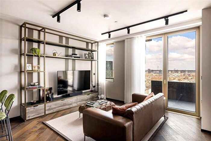 2 Bedroom Apartment For Sale In The Stage, Hewett Street, London, EC2A
