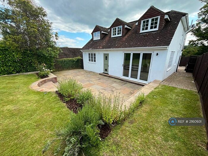 5 Bedroom Detached House To Rent In Seymour Court Road, Marlow, SL7