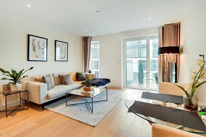 2 Bedroom Flat For Sale In Hampton Apartments, Woolwich Riverside, London, SE18