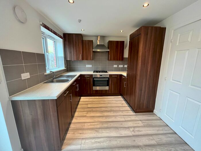 3 Bedroom Property To Rent In Hob Close, Monkton Heathfield, Taunton, TA2