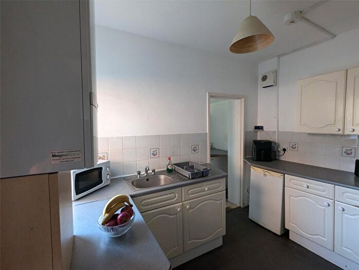 1 Bedroom Terraced House To Rent In Taswell Road, Southsea, Hampshire, PO5