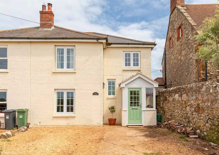 4 Bedroom Cottage For Sale In Atherfield, Ventnor, PO38
