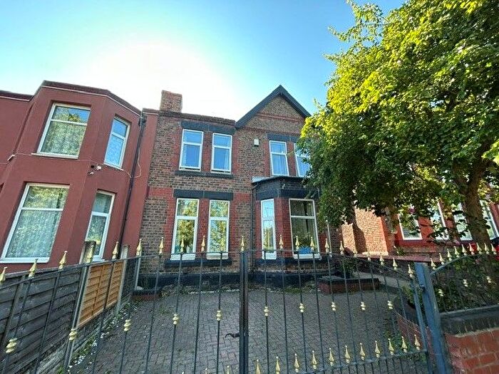 4 Bedroom Semi Detached House To Rent In Park Road East, Birkenhead, CH41