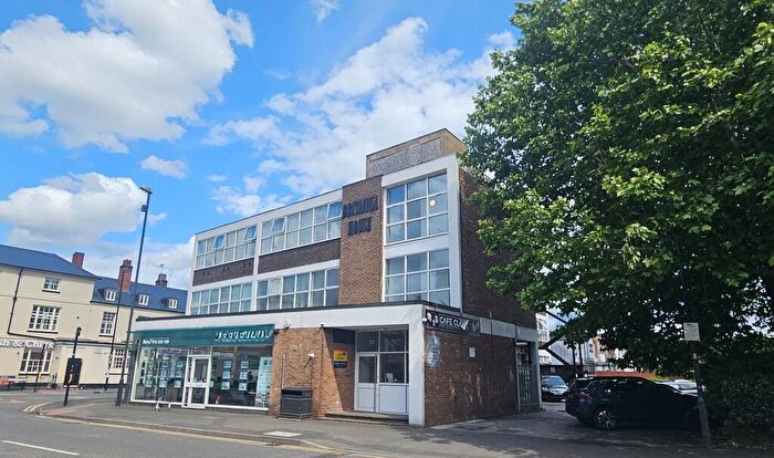 2 Bedroom Apartment To Rent In Station Street, Burton-on-Trent, DE14