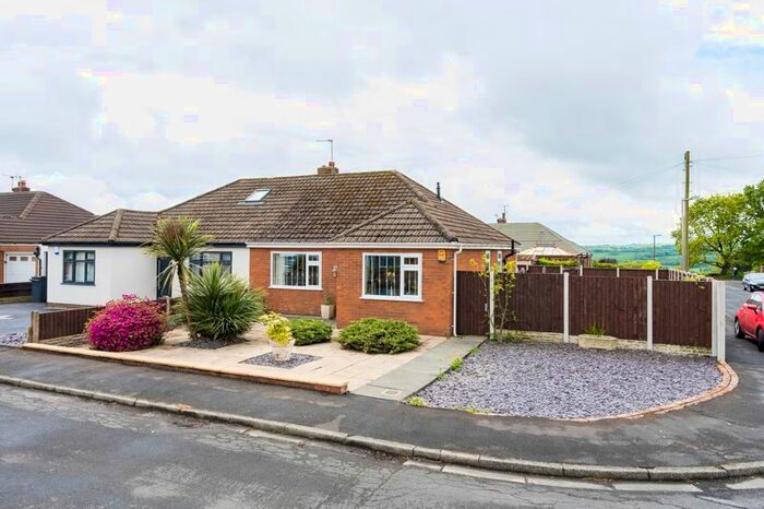3 Bedroom Semi-Detached Bungalow For Sale In Sprodley Drive, Appley Bridge, Wigan, WN6