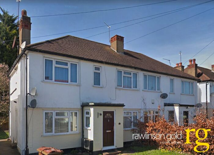 2 Bedroom Maisonette To Rent In Fairfield Drive, Harrow, HA2