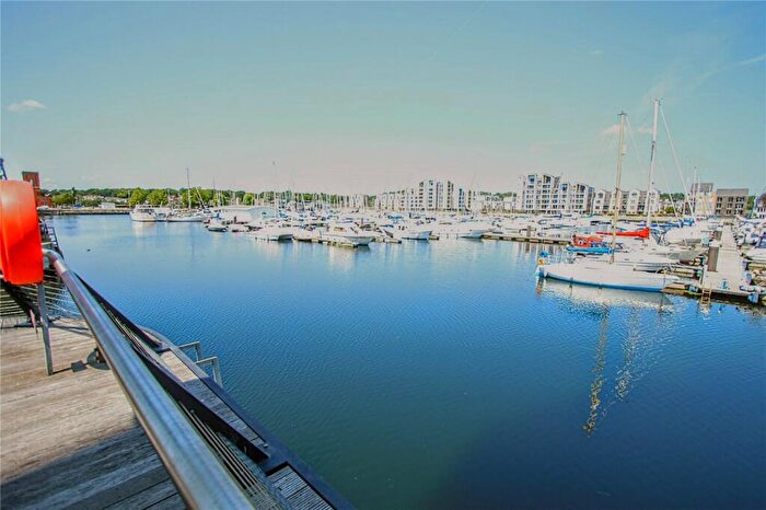 2 Bedroom Apartment For Sale In Dock Head Road, Chatham, Kent, ME4